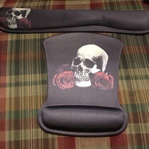 Ergonomic keyboard-wrist wrest and mouse pad